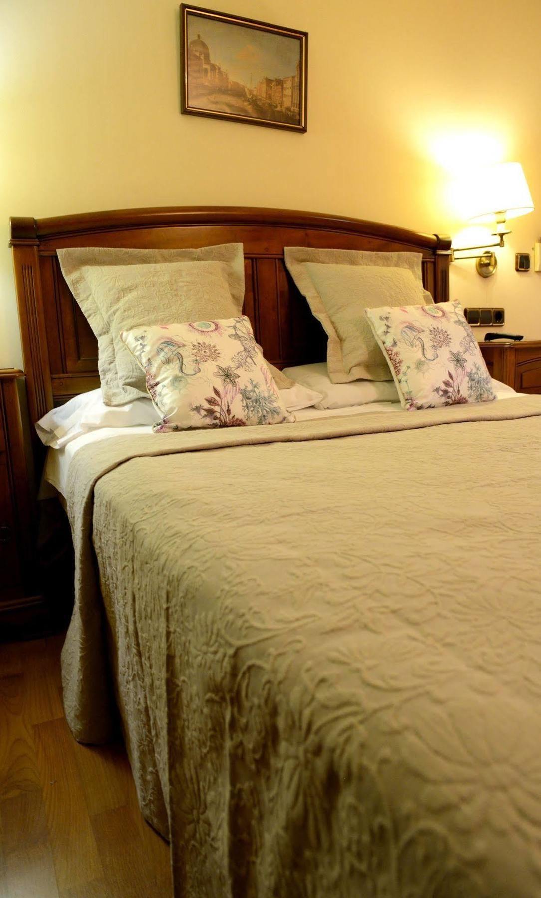 Hotel Arriazu 2*