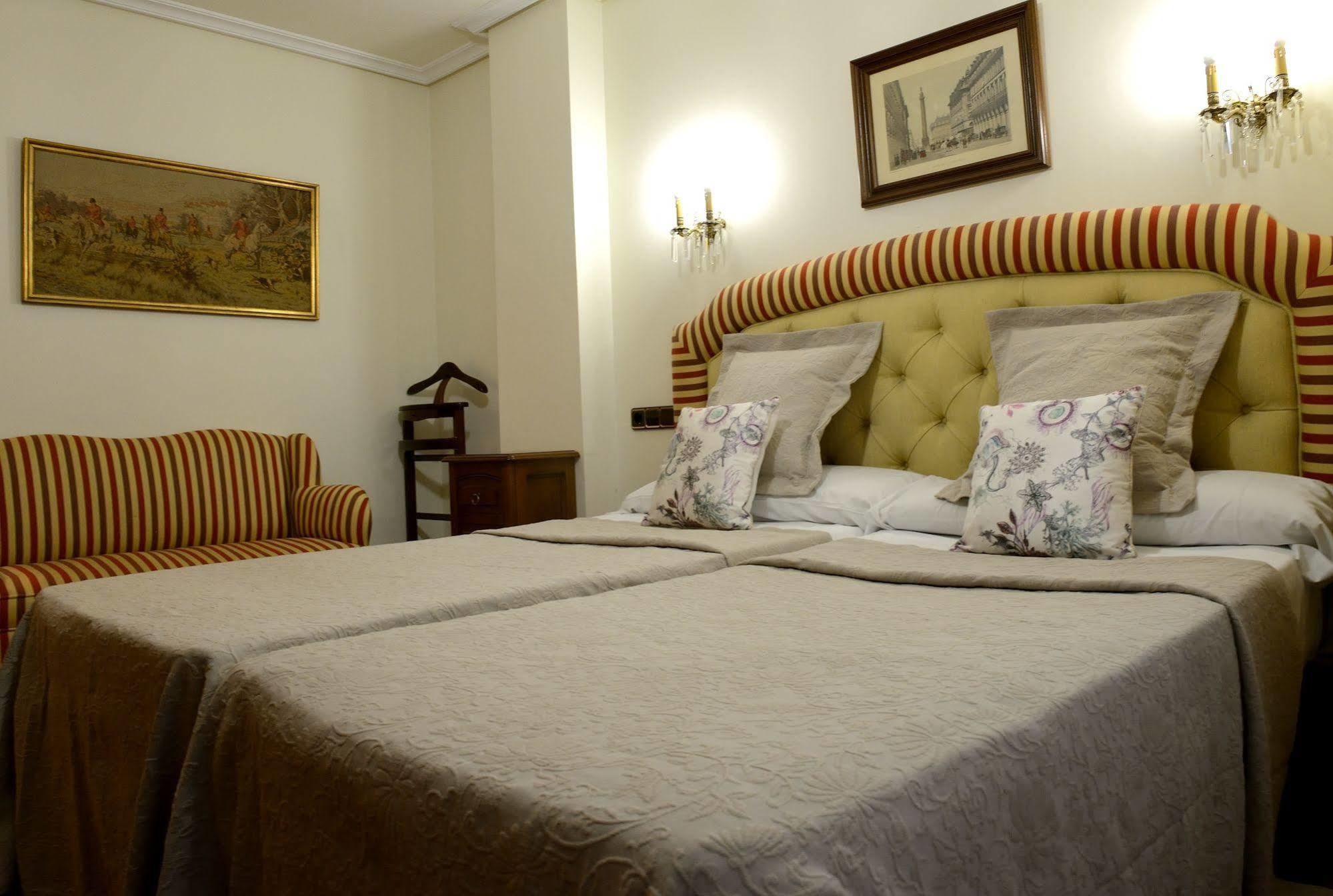 Arriazu Hotel 2*