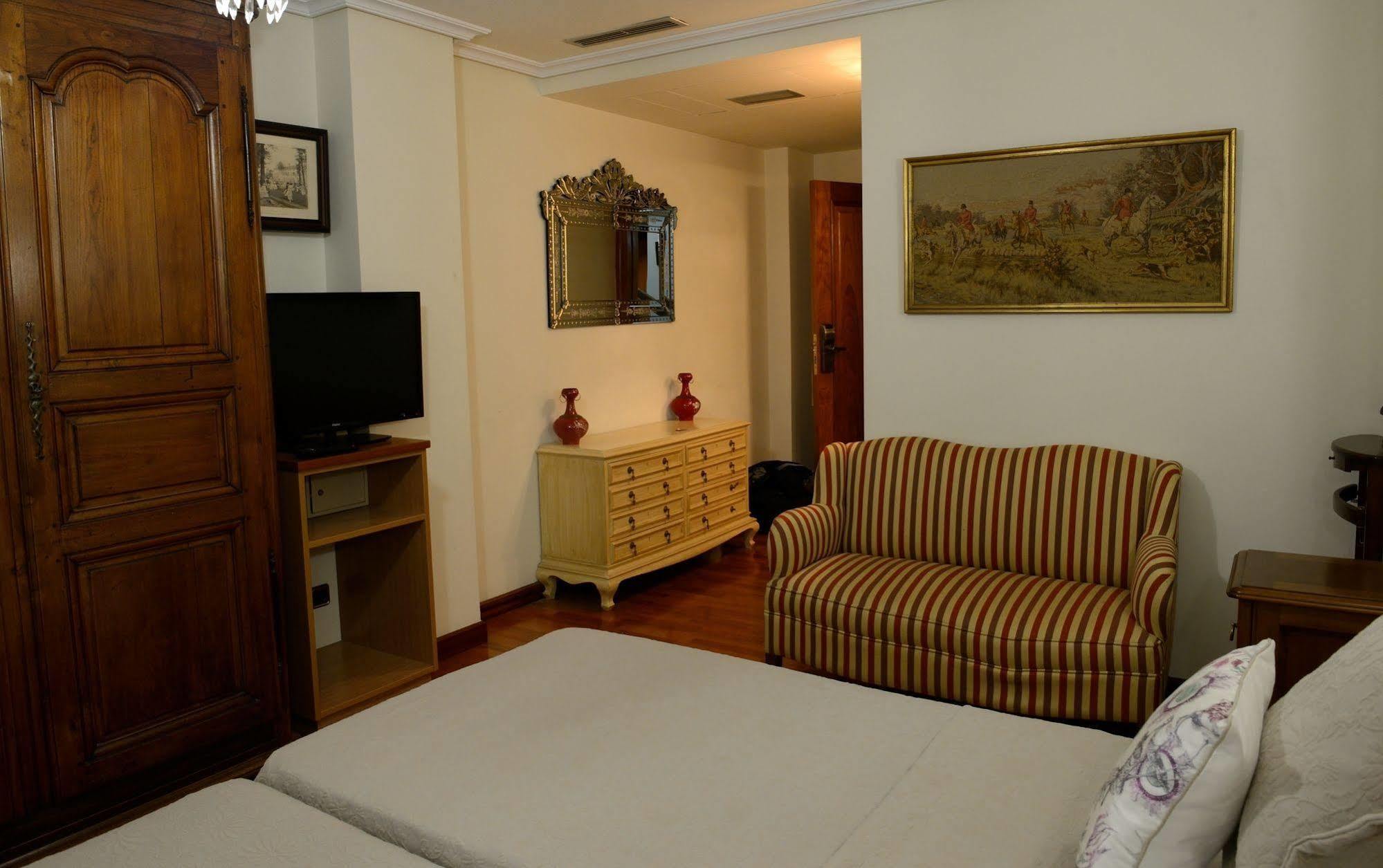 Arriazu Hotel 2*
